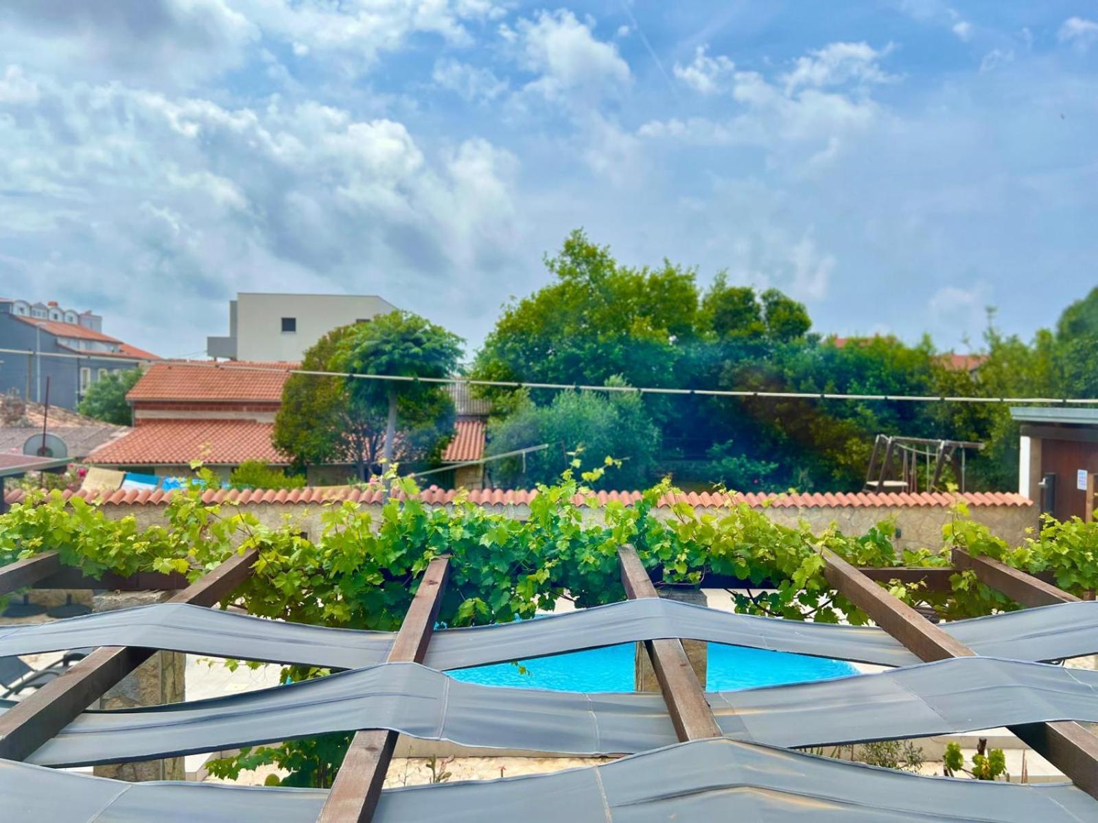 Azzurro Mare Apartment Pula Bagian luar foto