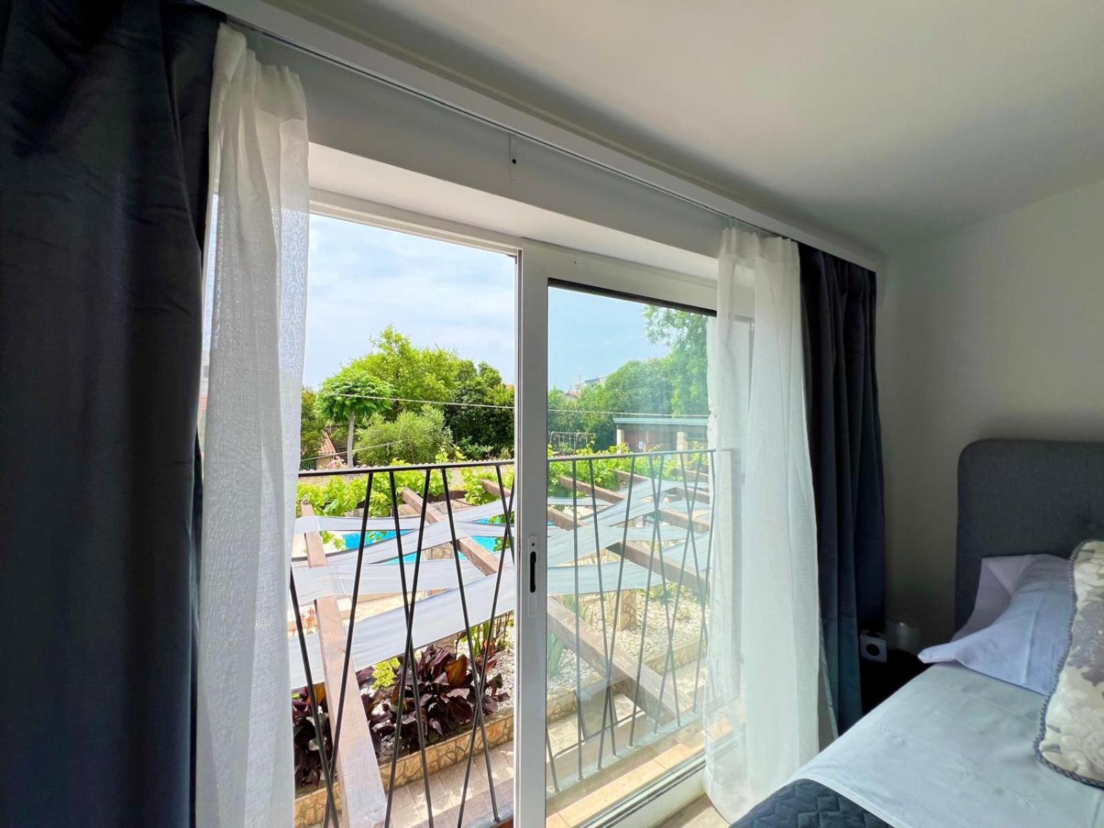 Azzurro Mare Apartment Pula Bagian luar foto