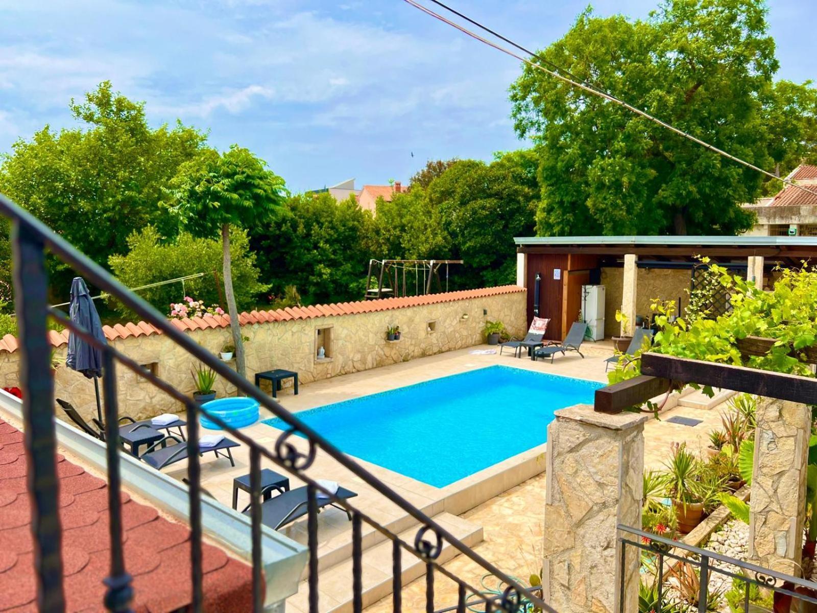 Azzurro Mare Apartment Pula Bagian luar foto
